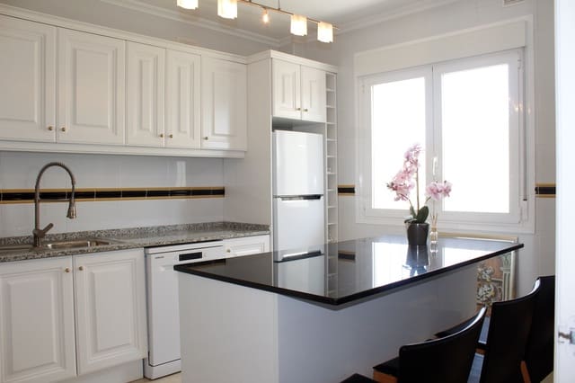 4 quarto Moradia para venda em Villamartin, Orihuela - 549 900 € (Ref: 9425756)