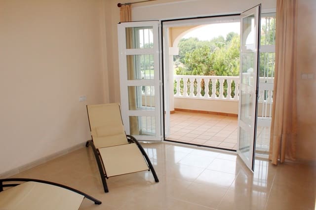 4 quarto Moradia para venda em Villamartin, Orihuela - 549 900 € (Ref: 9425756)