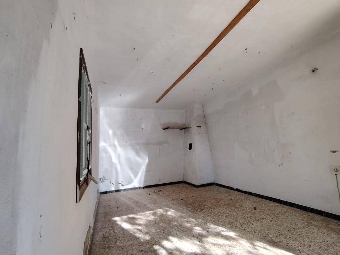 3 makuuhuone Maalaistalo myytävänä paikassa Hondon de las Nieves mukana 
autotalli - 187 260 € (Ref: 9441875)