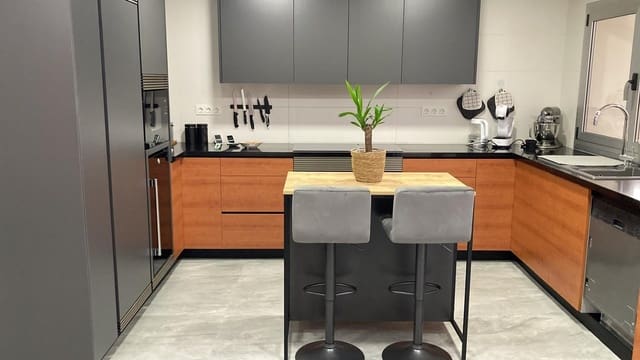 5 Zimmer Finca/Landgut zu verkaufen in Petrel / Petrer mit Pool - 1.600.000 € (Ref: 9471191)