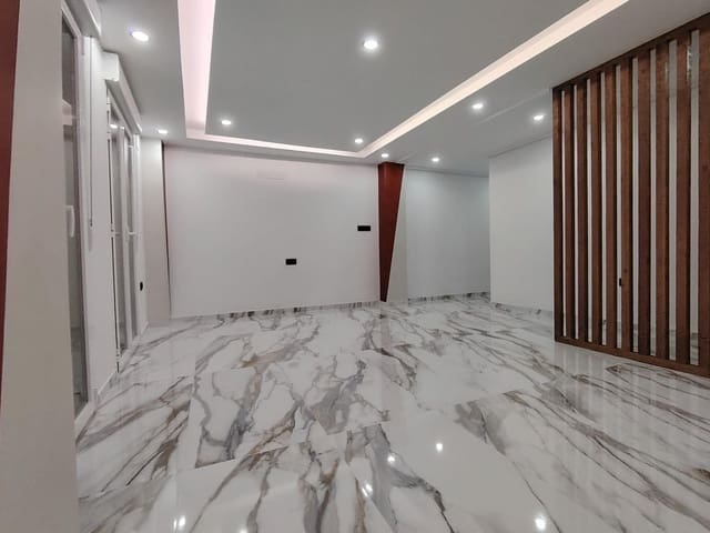 2 bedroom Apartment for sale in Elche / Elx - € 167,260 (Ref: 9471194)