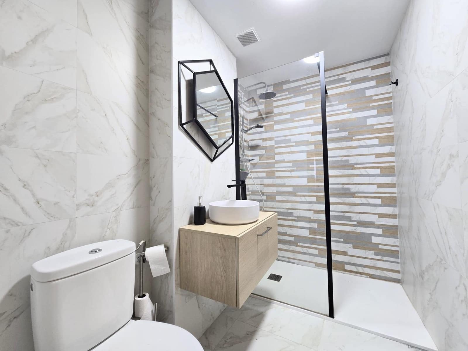 Casa de 3 habitaciones en Aspe en venta - 182.000 € (Ref: 9486759)