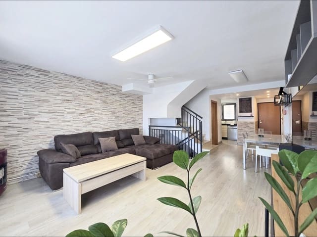 Casa de 3 habitaciones en Aspe en venta - 182.000 € (Ref: 9486759)