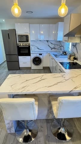 4 makuuhuone Maalaistalo myytävänä paikassa La Romana mukana uima-altaan - 245 000 € (Ref: 9486760)