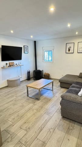 4 makuuhuone Maalaistalo myytävänä paikassa La Romana mukana uima-altaan - 245 000 € (Ref: 9486760)