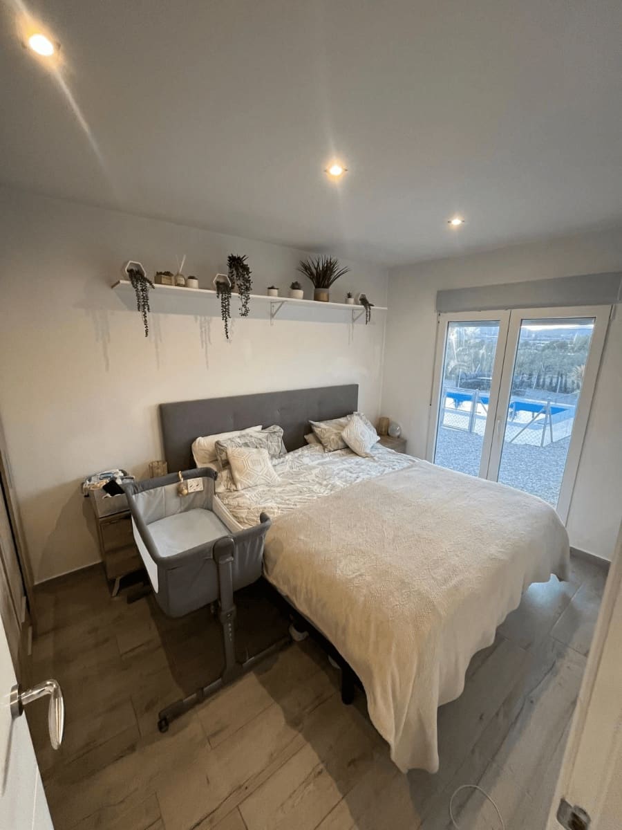 4 soveværelse Finca/Landehus til salg i La Romana med swimmingpool - € 245.000 (Ref: 9486760)