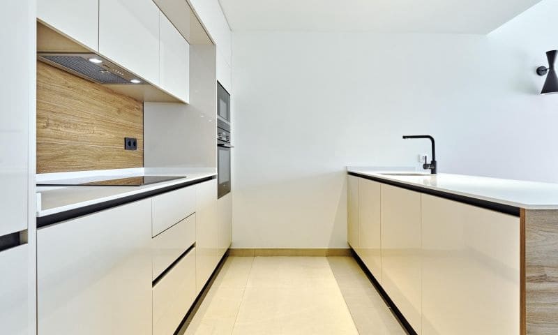 Apartamento de 2 habitaciones en Torrevieja en venta con piscina garaje - 370.000 € (Ref: 9622519)