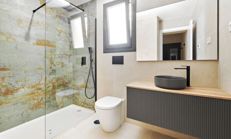 Apartamento de 2 habitaciones en Torrevieja en venta con piscina garaje - 370.000 € (Ref: 9622519)