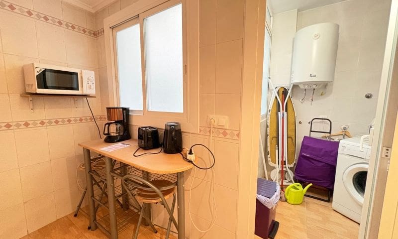 Apartamento de 2 habitaciones en Torrevieja en venta con garaje - 165.000 € (Ref: 9664041)