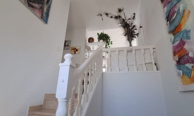 3 sypialnia Willa na sprzedaż w Orihuela Costa z basenem garażem - 369 995 € (Ref: 9765173)