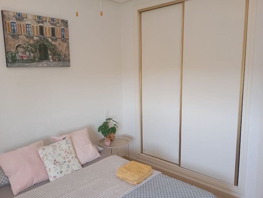 2 makuuhuone Huoneisto myytävänä paikassa Daya Nueva mukana uima-altaan - 130 000 € (Ref: 9995235)