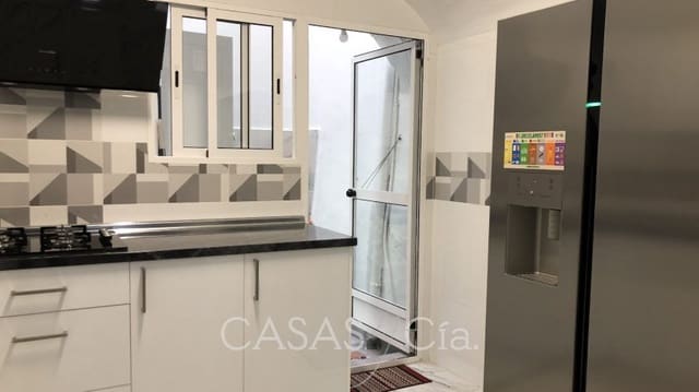 4 bedroom Townhouse for sale in Villalonga - € 89,000 (Ref: 6633673)