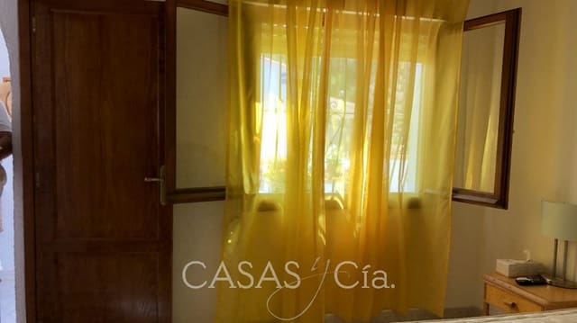 3 makuuhuone Huvila myytävänä paikassa La Font d'En Carròs mukana uima-altaan - 245 000 € (Ref: 6633700)