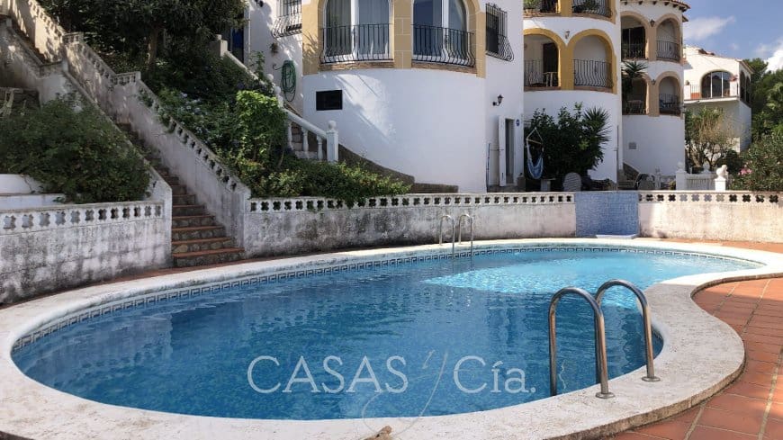 3 makuuhuone Huvila myytävänä paikassa La Font d'En Carros mukana uima-altaan - 245 000 € (Ref: 6633700)