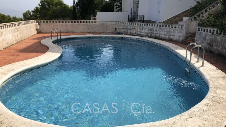 3 makuuhuone Huvila myytävänä paikassa La Font d'En Carros mukana uima-altaan - 245 000 € (Ref: 6633700)