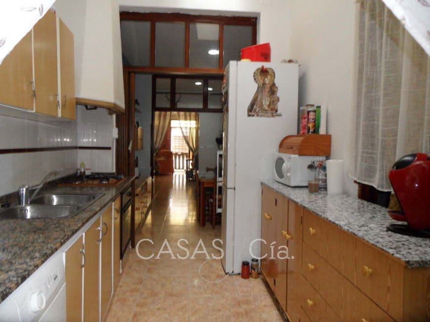 6 sovrum Hus till salu i Oliva - 129 000 € (Ref: 6654770)