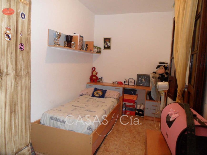 6 sovrum Hus till salu i Oliva - 129 000 € (Ref: 6654770)