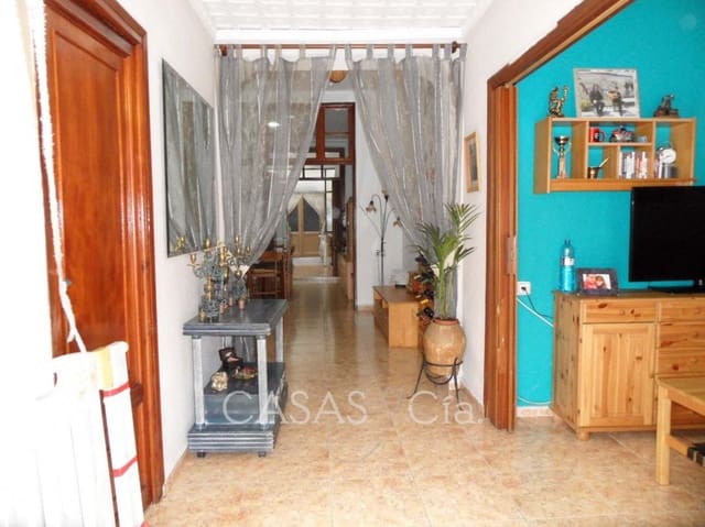 6 sovrum Hus till salu i Oliva - 129 000 € (Ref: 6654770)