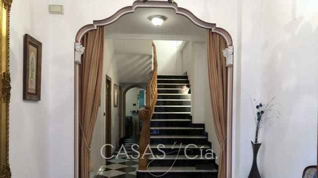 7 chambre Maison de Ville à vendre à Oliva avec garage - 285 000 € (Ref: 6905301)