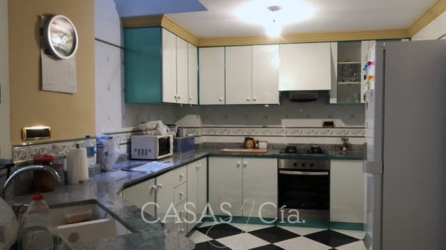 7 chambre Maison de Ville à vendre à Oliva avec garage - 285 000 € (Ref: 6905301)