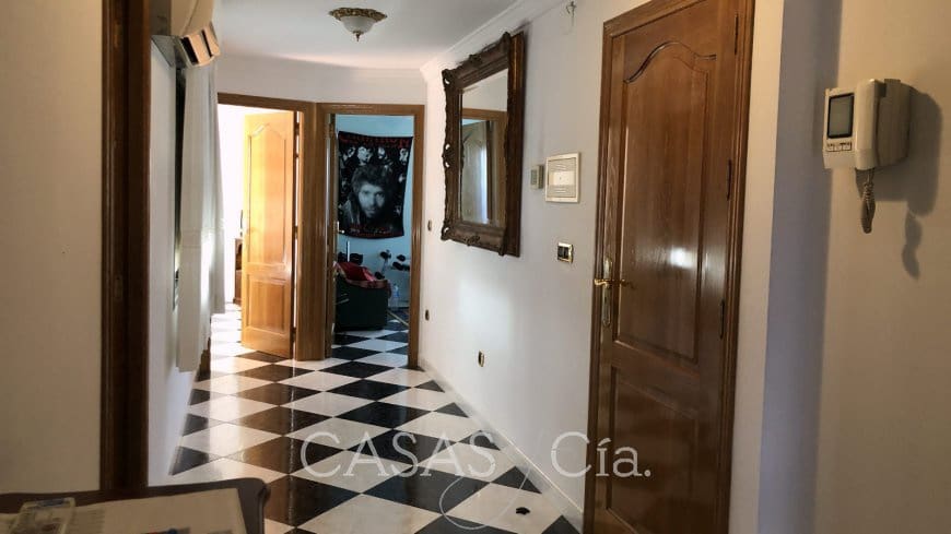 7 chambre Maison de Ville à vendre à Oliva avec garage - 285 000 € (Ref: 6905301)