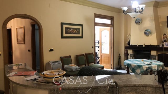 7 chambre Maison de Ville à vendre à Oliva avec garage - 285 000 € (Ref: 6905301)
