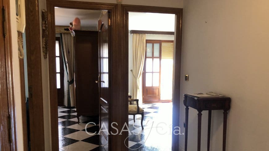 7 chambre Maison de Ville à vendre à Oliva avec garage - 285 000 € (Ref: 6905301)