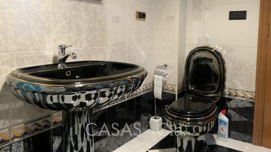 7 chambre Maison de Ville à vendre à Oliva avec garage - 285 000 € (Ref: 6905301)