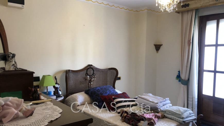 7 chambre Maison de Ville à vendre à Oliva avec garage - 285 000 € (Ref: 6905301)