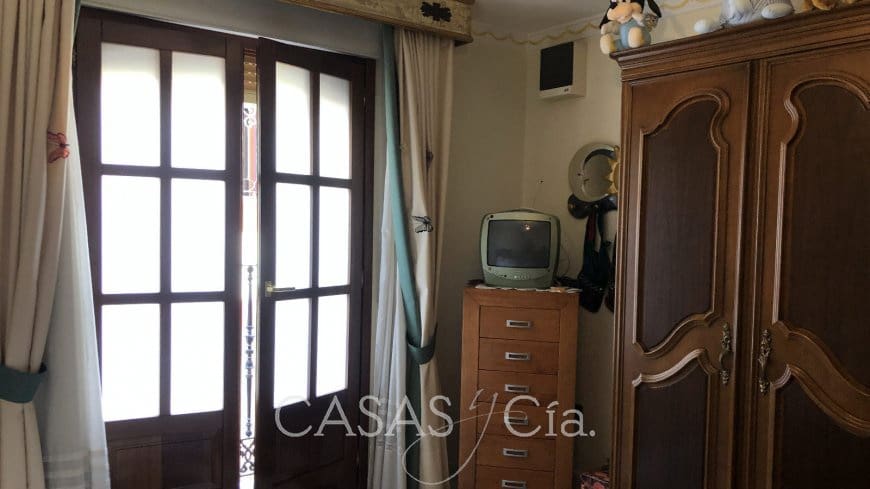 7 chambre Maison de Ville à vendre à Oliva avec garage - 285 000 € (Ref: 6905301)