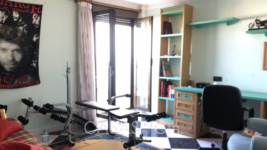 7 chambre Maison de Ville à vendre à Oliva avec garage - 285 000 € (Ref: 6905301)