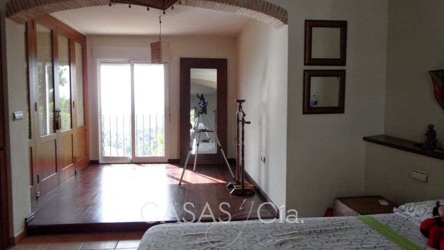 7 soverom Villa til salgs i Oliva med garasje - € 550 000 (Ref: 7337773)