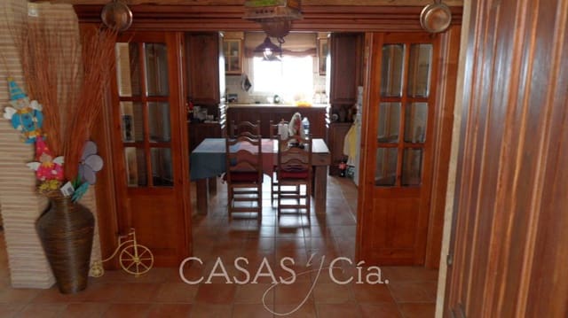 7 chambre Villa/Maison à vendre à Oliva avec garage - 550 000 € (Ref: 7337773)