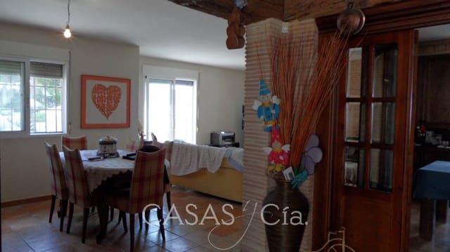 7 chambre Villa/Maison à vendre à Oliva avec garage - 550 000 € (Ref: 7337773)