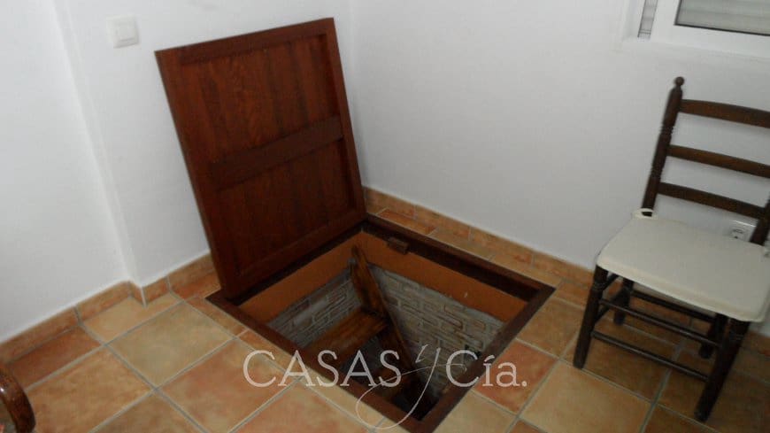 7 soverom Villa til salgs i Oliva med garasje - € 550 000 (Ref: 7337773)