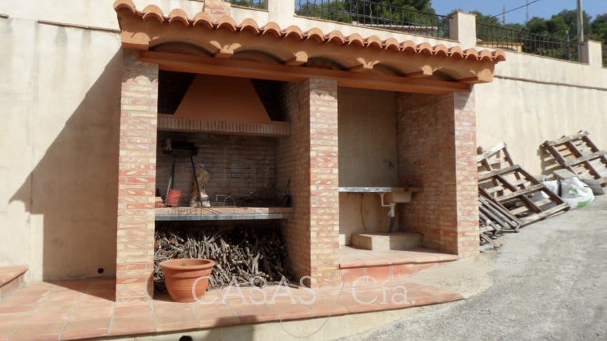 7 soverom Villa til salgs i Oliva med garasje - € 550 000 (Ref: 7337773)