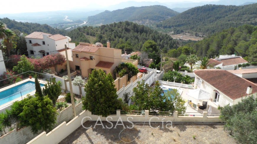 7 soverom Villa til salgs i Oliva med garasje - € 550 000 (Ref: 7337773)