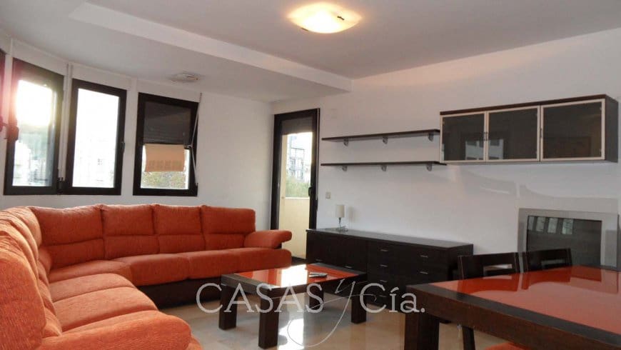 4 soveværelse Lejlighed til salg i Oliva med garage - € 180.000 (Ref: 7681819)