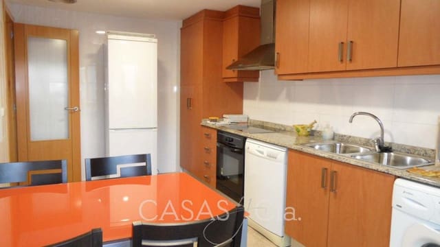 4 soveværelse Lejlighed til salg i Oliva med garage - € 180.000 (Ref: 7681819)