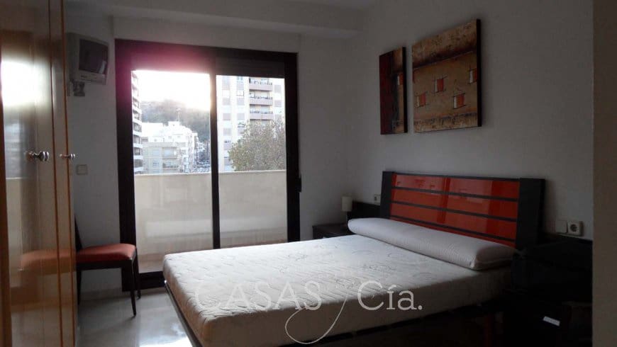 4 soveværelse Lejlighed til salg i Oliva med garage - € 180.000 (Ref: 7681819)