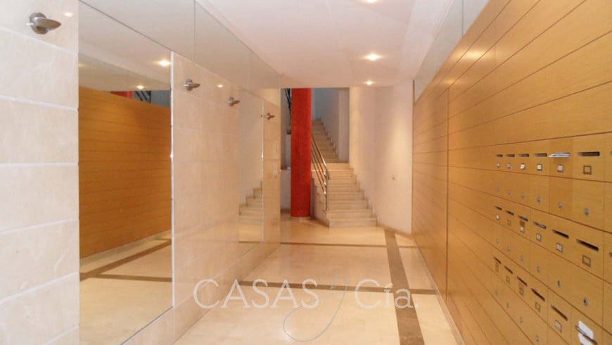 4 soveværelse Lejlighed til salg i Oliva med garage - € 180.000 (Ref: 7681819)