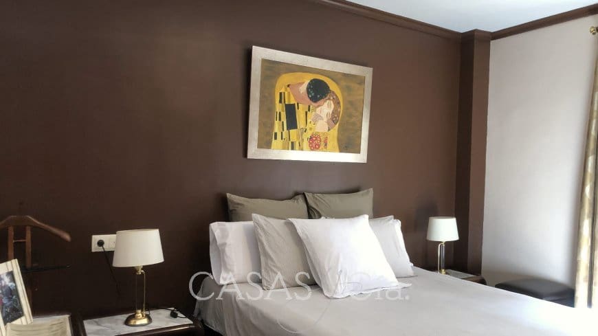 5 soveværelse Byhus til salg i Oliva med garage - € 249.950 (Ref: 7681820)