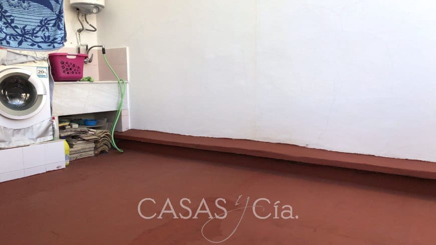 5 soveværelse Byhus til salg i Oliva med garage - € 249.950 (Ref: 7681820)