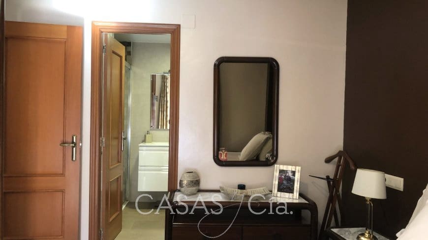 5 soveværelse Byhus til salg i Oliva med garage - € 249.950 (Ref: 7681820)