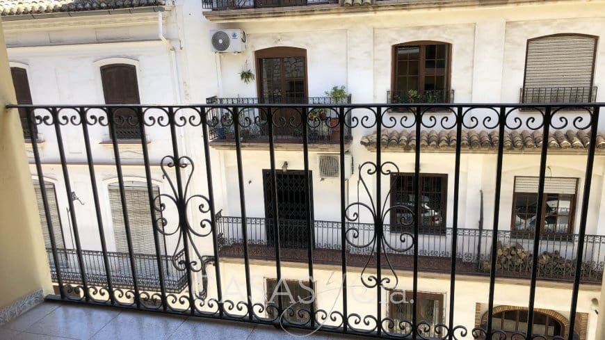 5 soveværelse Byhus til salg i Oliva med garage - € 249.950 (Ref: 7681820)