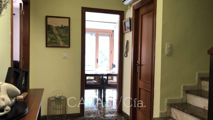 5 soveværelse Byhus til salg i Oliva med garage - € 249.950 (Ref: 7681820)