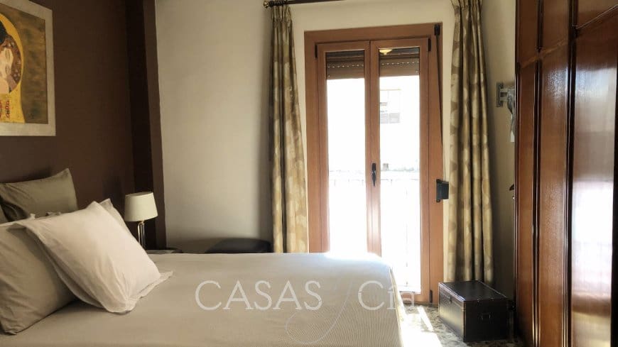 5 soveværelse Byhus til salg i Oliva med garage - € 249.950 (Ref: 7681820)