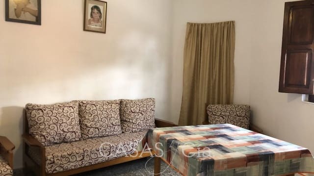 5 bedroom Townhouse for sale in Oliva - € 125,000 (Ref: 8139388)