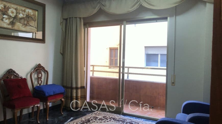 5 bedroom Apartment for sale in Oliva - € 220,000 (Ref: 8260785)