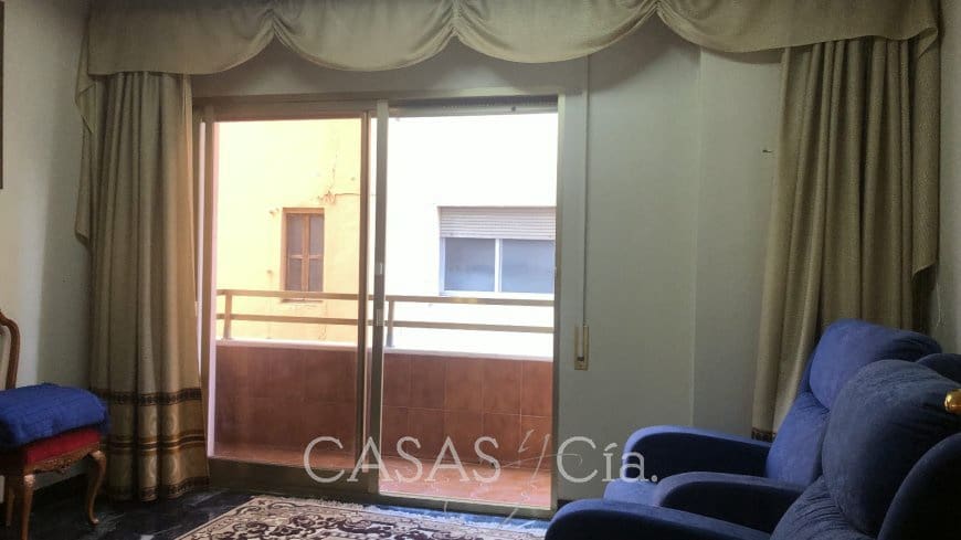 5 bedroom Apartment for sale in Oliva - € 220,000 (Ref: 8260785)